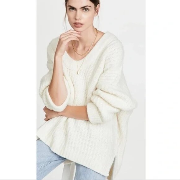 Free People Medium Blue Bell V-Neck Pullover Sweater Oversize Slouchy Ivory Cozy - Picture 11 of 14